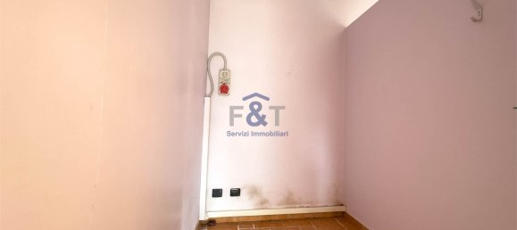 2 bedrooms Commercial property in Sesto Calende, Italy No. 314147 4