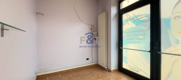 2 bedrooms Commercial property in Sesto Calende, Italy No. 314147 3