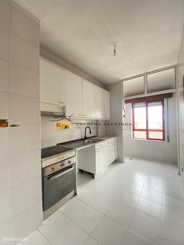 2 bedrooms Apartment in Matosinhos, Portugal No. 203801