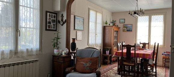 3 bedrooms House in Saint-Amand-Montrond, France No. 76280 4