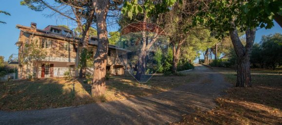 24 rooms Villa in Falconara Marittima, Italy No. 2256 3