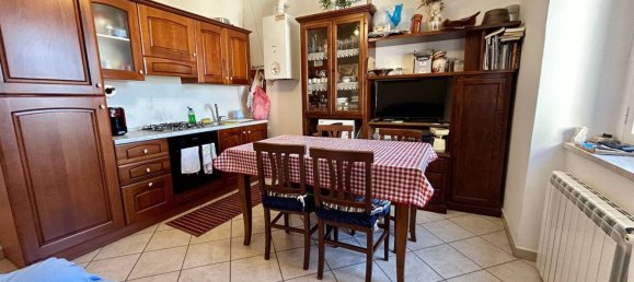 4 Schlafzimmer Wohnung in Fondi, Italy, Nr. 370857 2