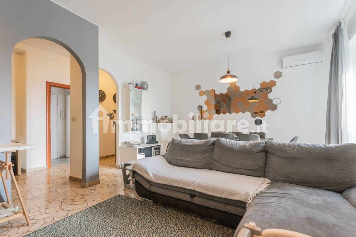 Квартира с 2 спальнями в Монца, Италия № 350890