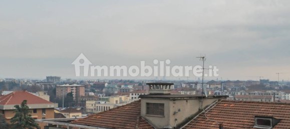 Квартира с 2 спальнями в Монца, Италия № 350890 22