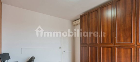 Квартира с 2 спальнями в Монца, Италия № 350890 14