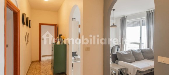 Квартира с 2 спальнями в Монца, Италия № 350890 32