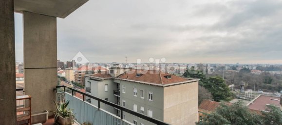 Квартира с 2 спальнями в Монца, Италия № 350890 34