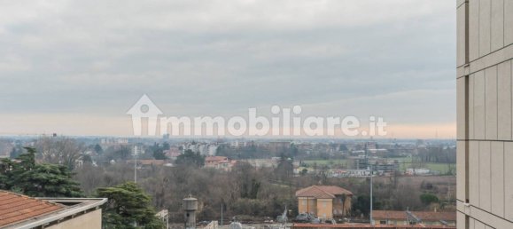 Квартира с 2 спальнями в Монца, Италия № 350890 11