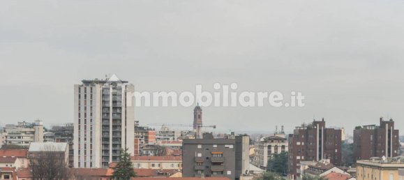 Квартира с 2 спальнями в Монца, Италия № 350890 21