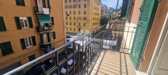 4 bedrooms Apartment in Genoa, Italy No. 381042 21