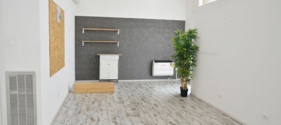 60m² Commercial property in Gorizia, Italy No. 284464 7