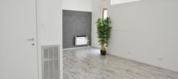 60m² Commercial property in Gorizia, Italy No. 284464 9