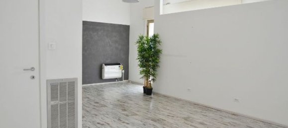 60m² Commercial property in Gorizia, Italy No. 284464 8