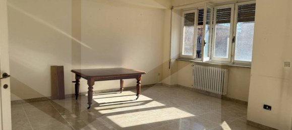 4غرفة شقة في Avezzano, Italy رقم 23212 10