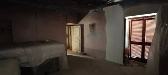 3 rooms House in Lucoli, Italy No. 111450 7