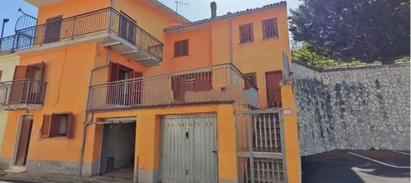 3 rooms House in Lucoli, Italy No. 111450 8