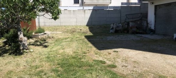 Квартира с 1 спальней в Купелло, Италия № 231885 5