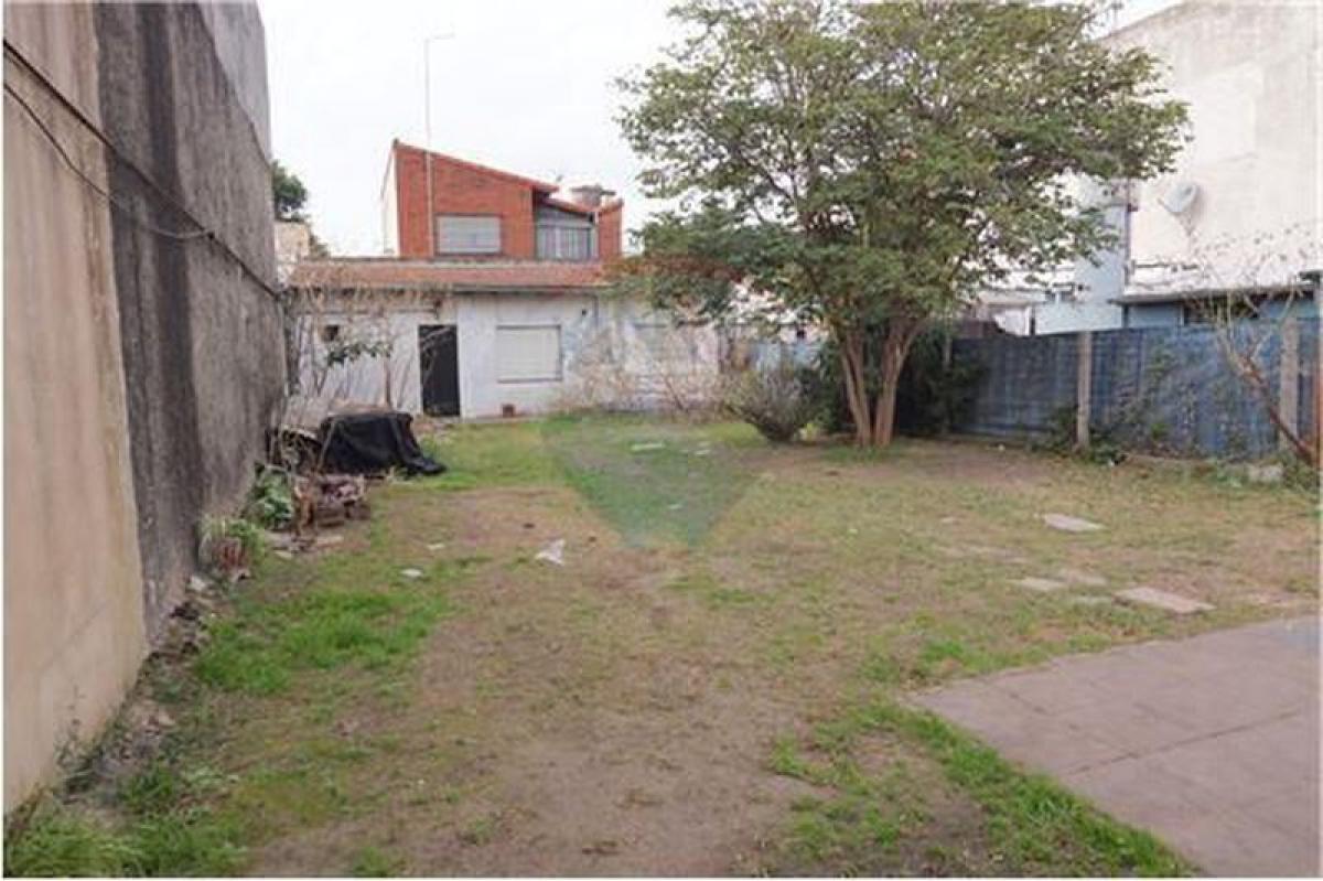 Grundstück in Tres de Febrero, Argentina, Nr. 50546