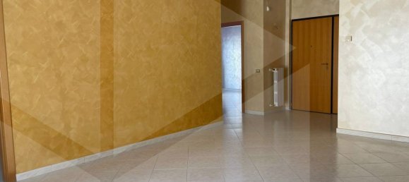 3 rooms Apartment in Corato, Italy No. 32813 3