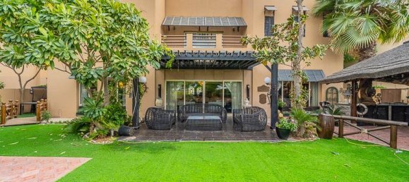 6 bedrooms Villa in Meadows, UAE No. 4265 22