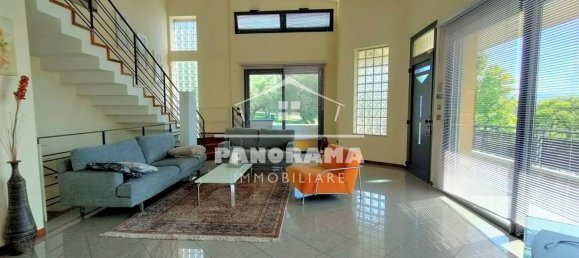 9 rooms House in Coriano, Italy No. 213260 2