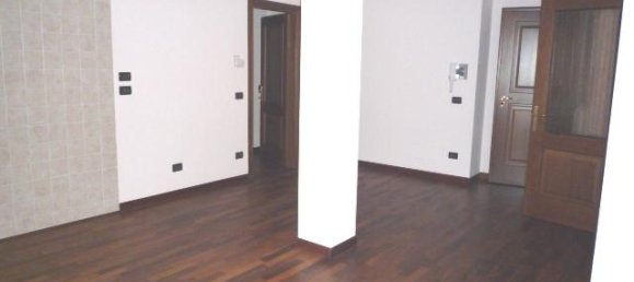 3 rooms Apartment in Padua, Italy No. 229406 6