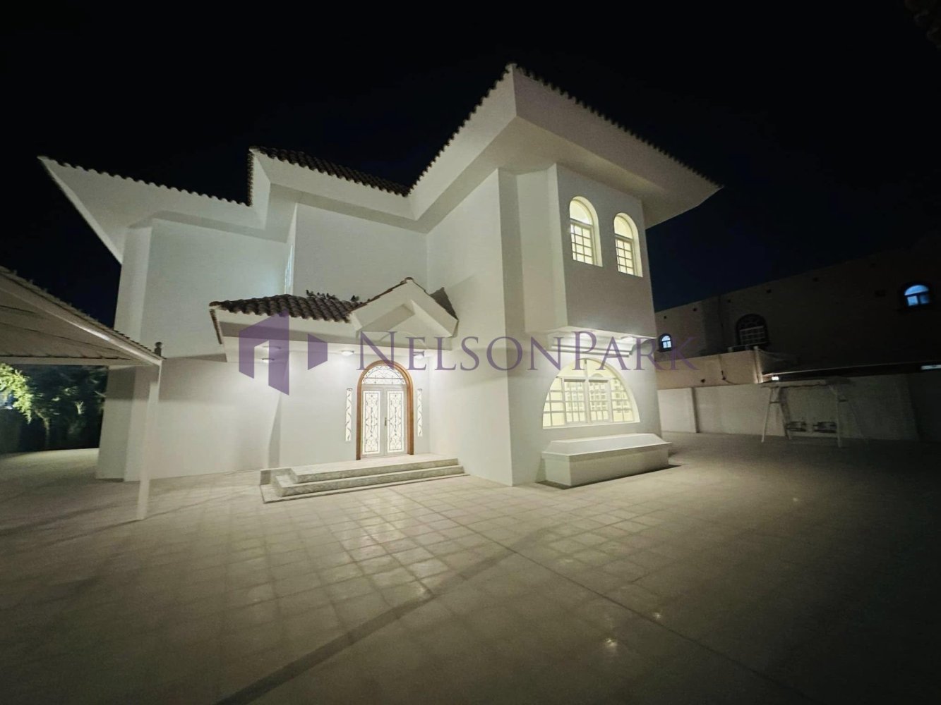 6 bedrooms Villa in Doha, Qatar No. 922