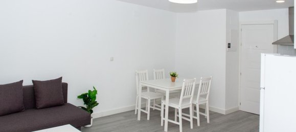 1 bedroom Apartment in Fuengirola, Spain No. 142826 9