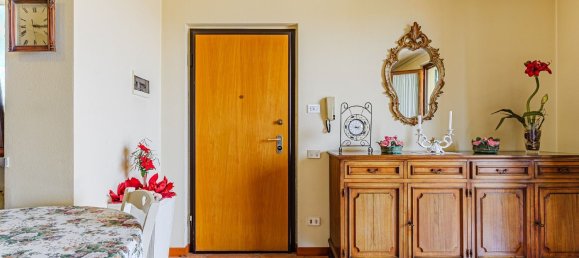 2 Schlafzimmer Wohnung in Buggiano, Italy, Nr. 337083 6