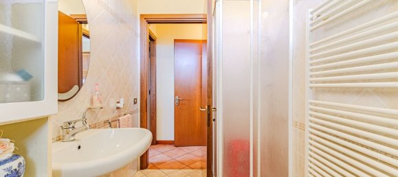 2 Schlafzimmer Wohnung in Buggiano, Italy, Nr. 337083 19