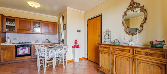 2 Schlafzimmer Wohnung in Buggiano, Italy, Nr. 337083 7