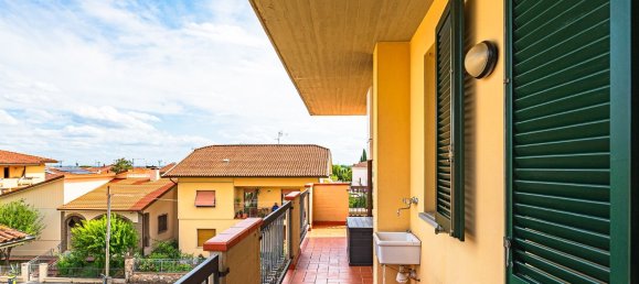 2 Schlafzimmer Wohnung in Buggiano, Italy, Nr. 337083 4