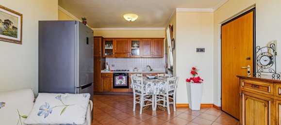 2 Schlafzimmer Wohnung in Buggiano, Italy, Nr. 337083 10