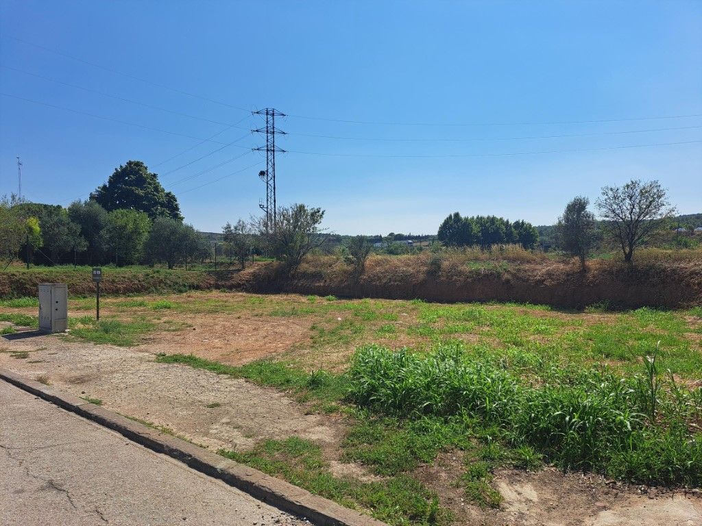 587m² Land in Girona, Spain No. 193748