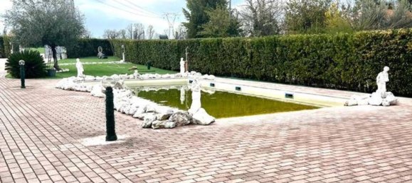 5-Zimmer Haus in Jesi, Italy, Nr. 126460 8