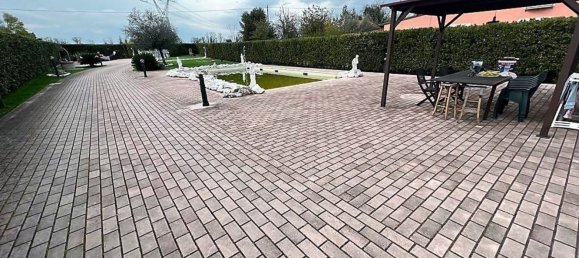 5-Zimmer Haus in Jesi, Italy, Nr. 126460 3