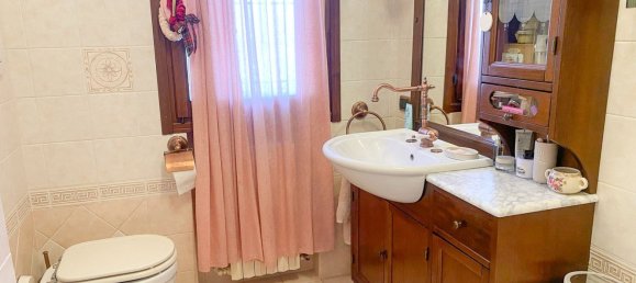 3-salle Appartement à Cavriago, Italy No. 195730 9