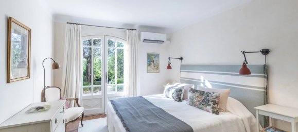 4 bedrooms Commercial property in Opio, France No. 2005 9