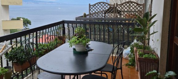 5 rooms Apartment in Naples, Italy No. 32011 12