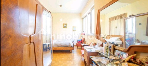 5 rooms Apartment in Naples, Italy No. 32011 7