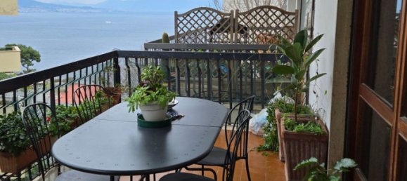 5 rooms Apartment in Naples, Italy No. 32011 19