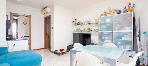 4 rooms Apartment in Ferrara, Italy No. 225836 8