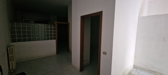 96m² Commercial property in Milan, Italy No. 316039 13