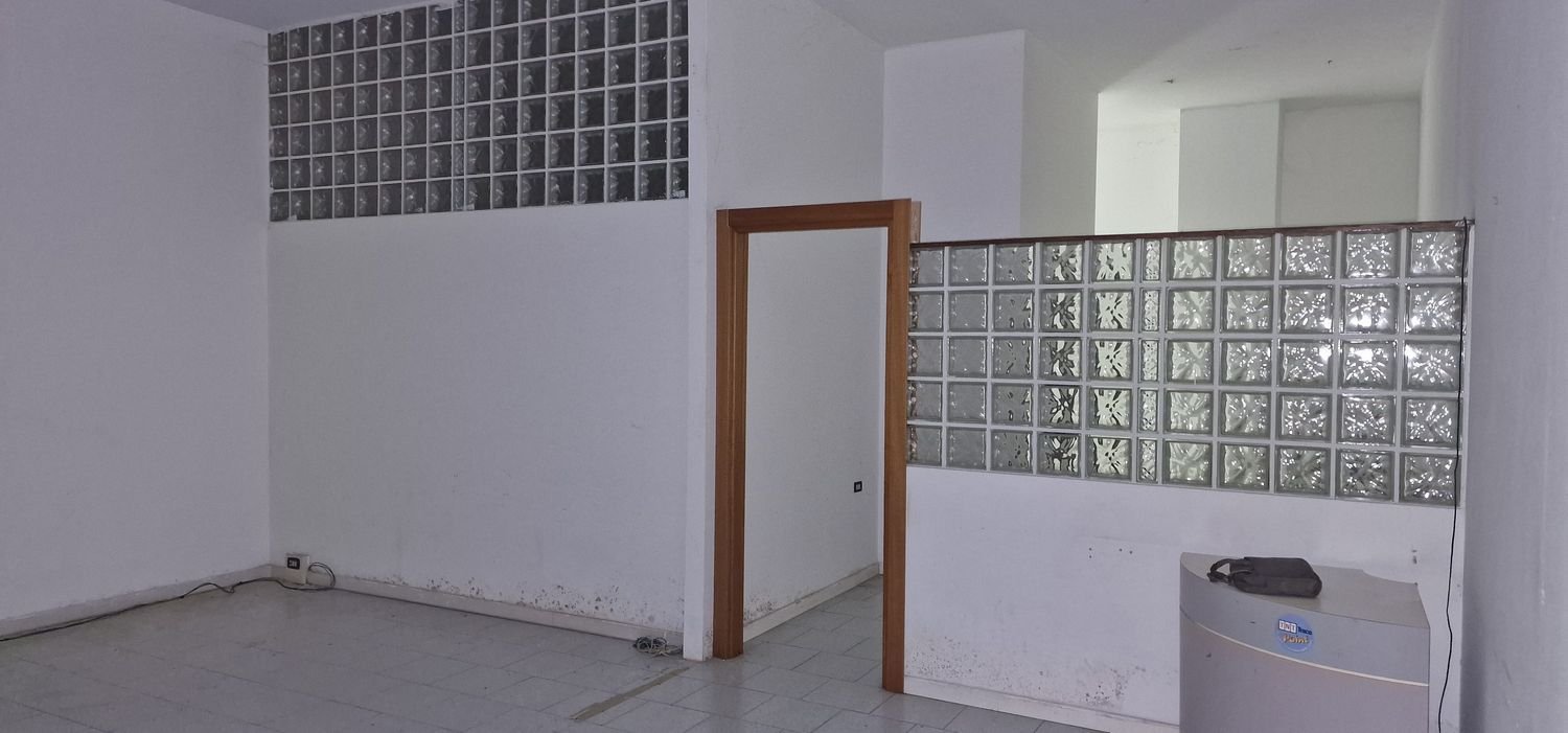 96m² Commercial property in Milan, Italy No. 316039