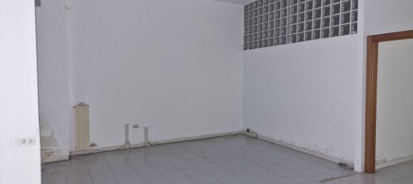 96m² Commercial property in Milan, Italy No. 316039 3