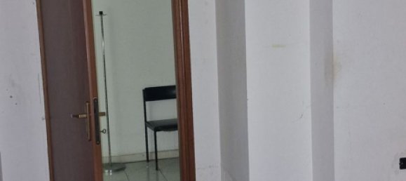 96m² Commercial property in Milan, Italy No. 316039 4