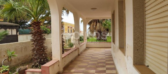 6 rooms Villa in Pachino, Italy No. 79536 5