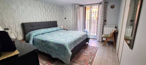 3 Schlafzimmer Wohnung in Naples, Italy, Nr. 14059 6