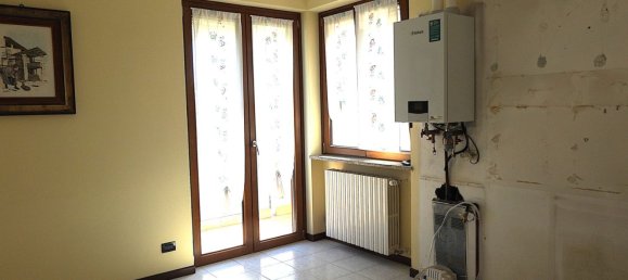 Ático de 4 dormitorios en Borgomanero, Italy No. 358076 7