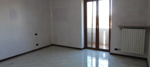 Ático de 4 dormitorios en Borgomanero, Italy No. 358076 10